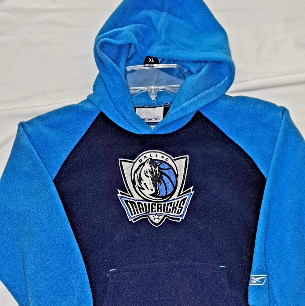 Dallas Mavericks Boys Hoodie